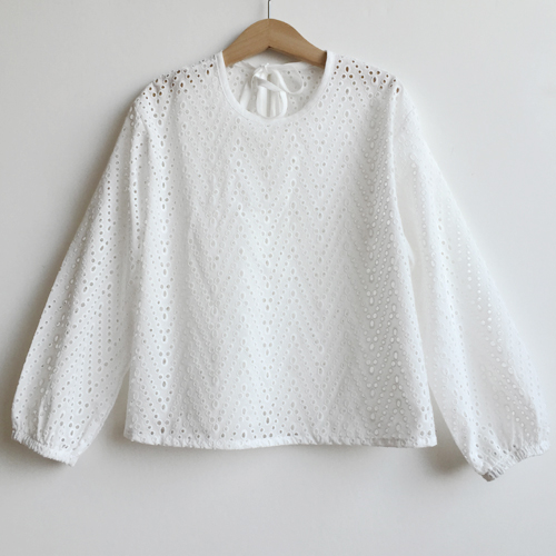 white blouse 품절
