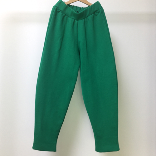 green loose pants