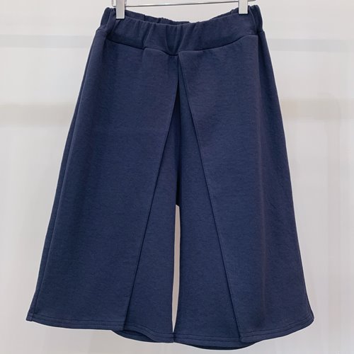 wide tuck shorts navy
